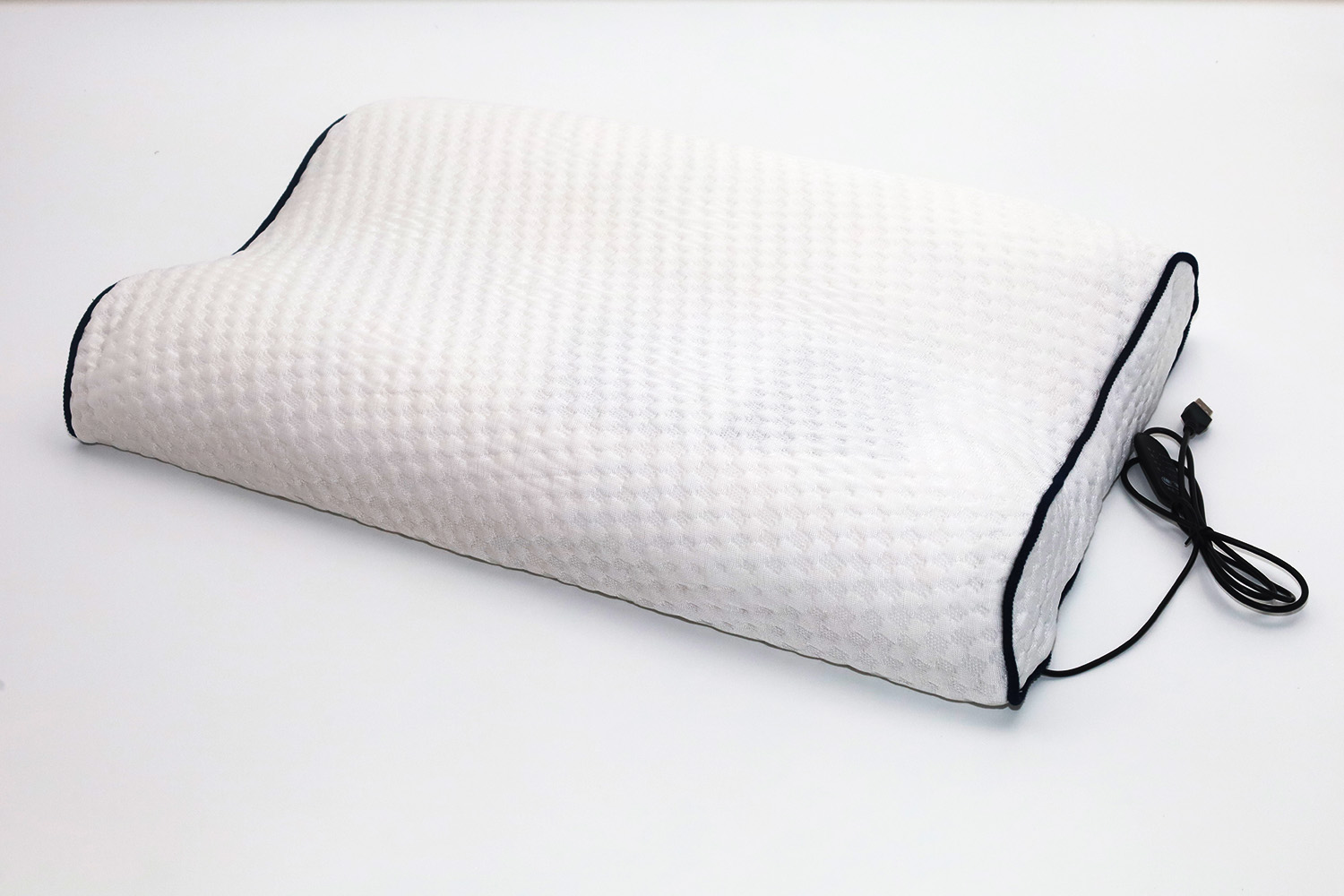 白色滚边热敷款4D波浪枕